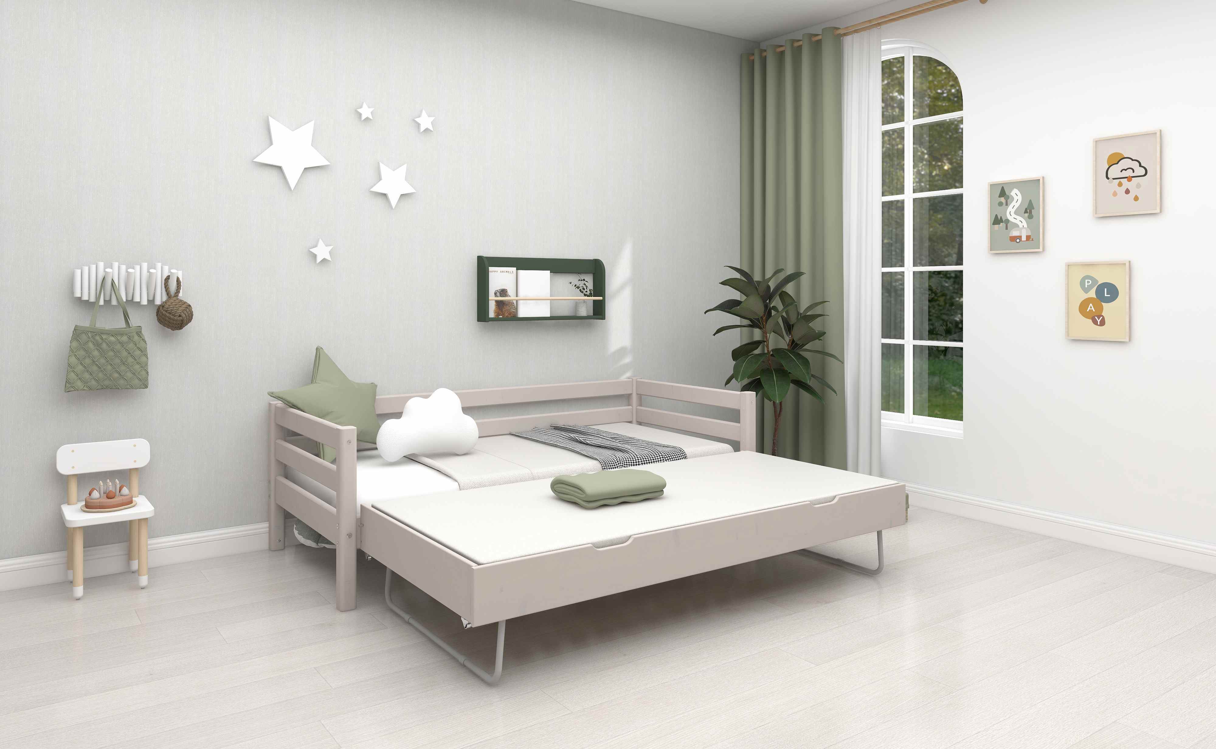 Single bed with pull-out bed