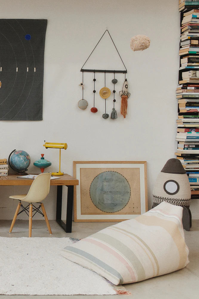 WALL HANGER COSMOS