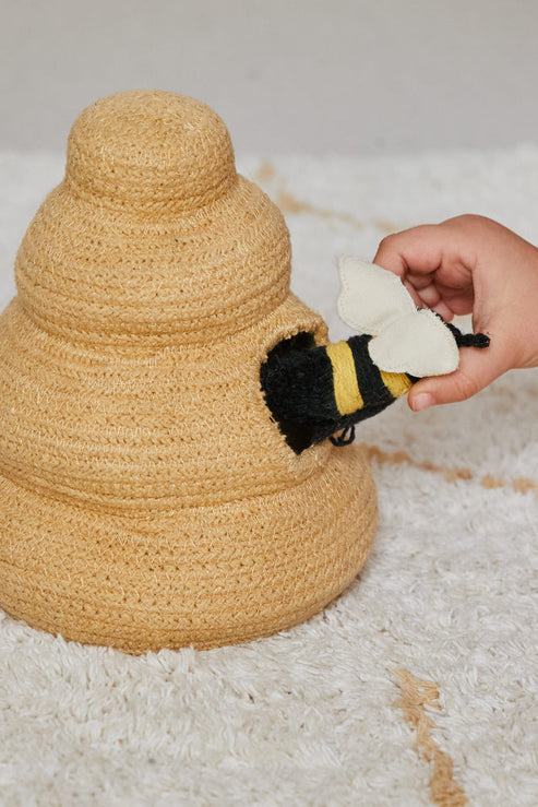 Play rug Pollination